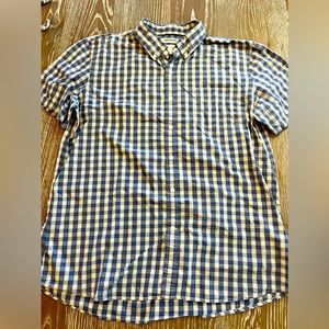 Men’s XL Goodthreads Poplin Button Down Short Sleeve Shirt in Standard Fit